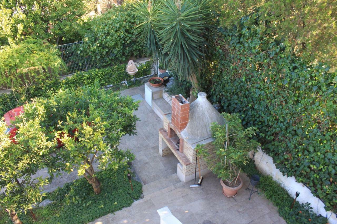 Villa Andrea Bari Bagian luar foto